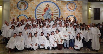 Paróquia São Domingos realiza retiro e colação para novos ministros extraordinários da comunhão